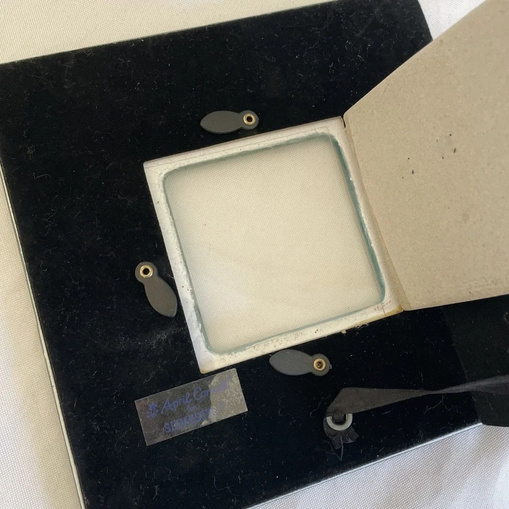 Vintage Sylvestri April Cornell Glass‎ Photo Frame Green & White Flower Etched